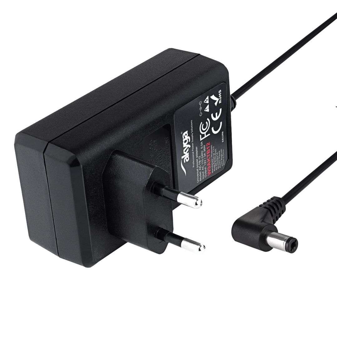 Akyga AK-TB-12 Universal power adapter 1,4m Black Akyga AK-TB-12 Universal power adapter 1,4m Black